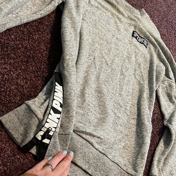 Victoria’s Secret pink crewneck - Picture 2 of 3